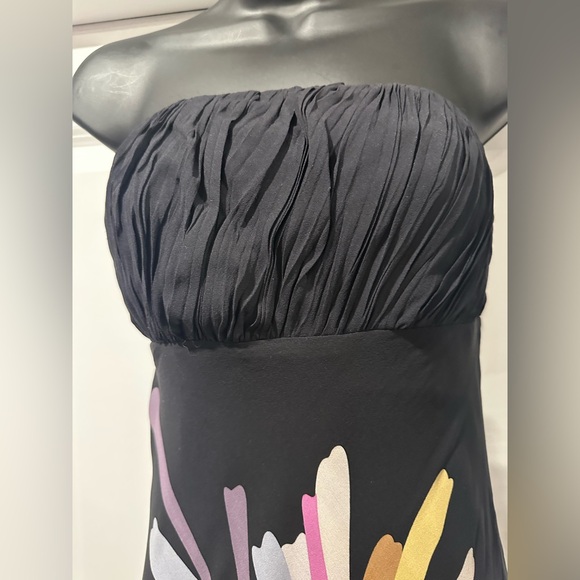 Elegant Strapless Maxi Dress with Abstract Floral Design - Size 14 - Picture 3 of 7